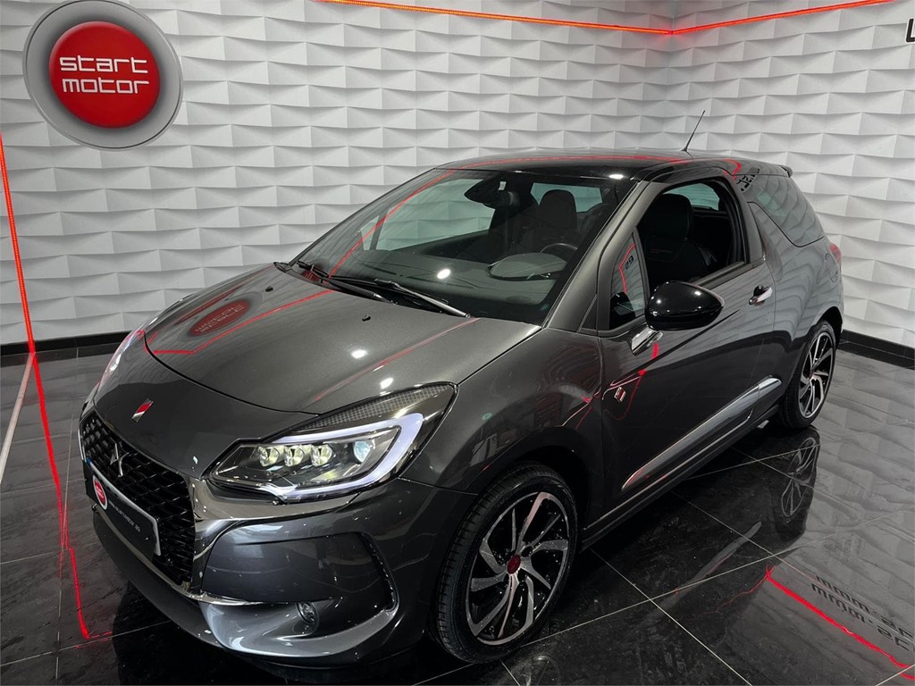Foto 2 DS3 PERFORMANCE LINE 1.2 110CV AUTOMATICO