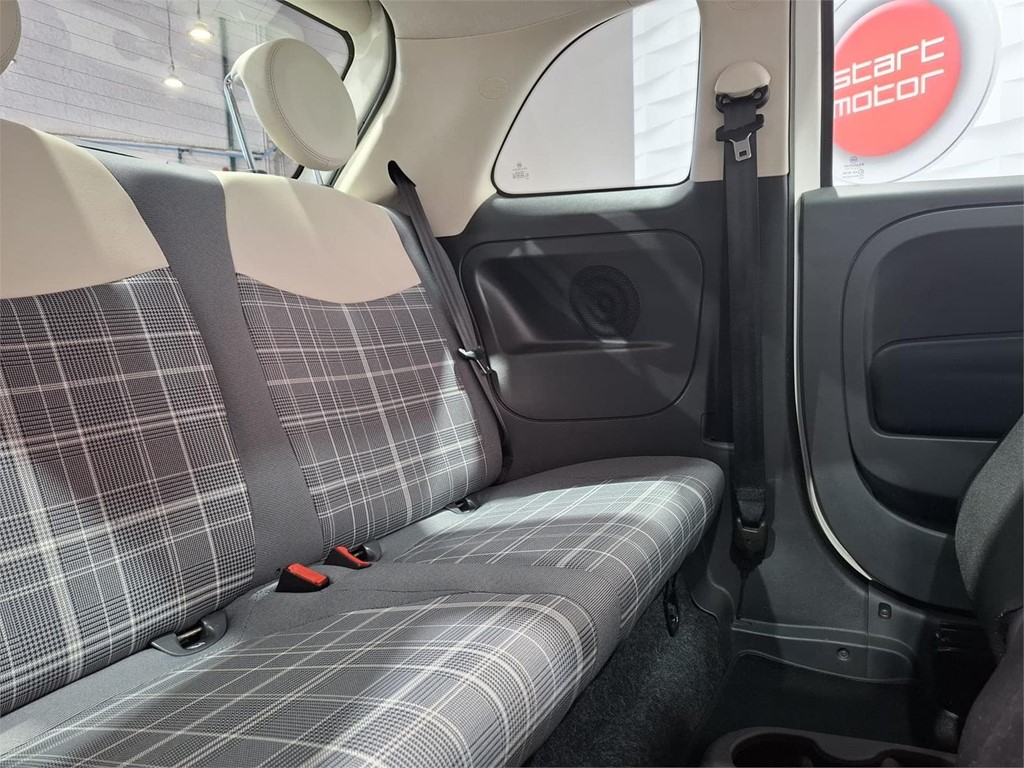 Foto 6 FIAT 500 LOUNGE 1.2 69CV