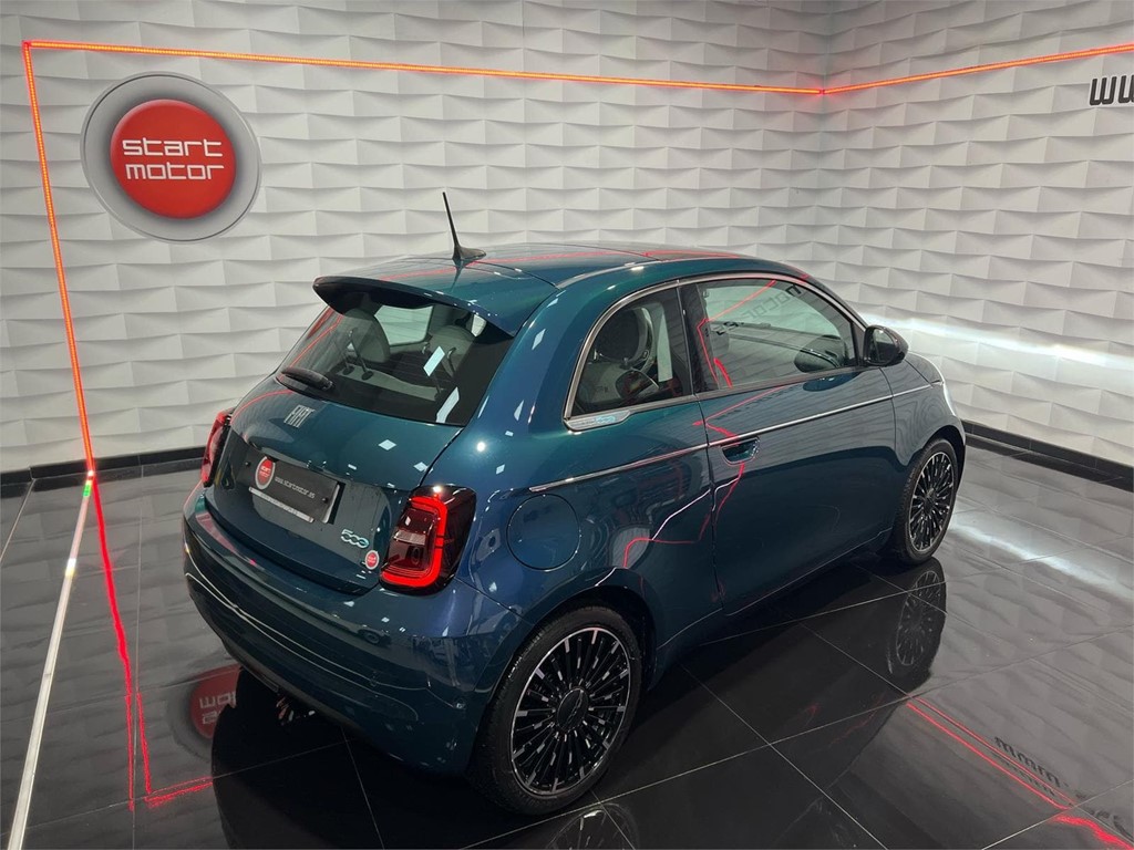 Foto 6 FIAT 500e LA PRIMA 118CV 320KM 