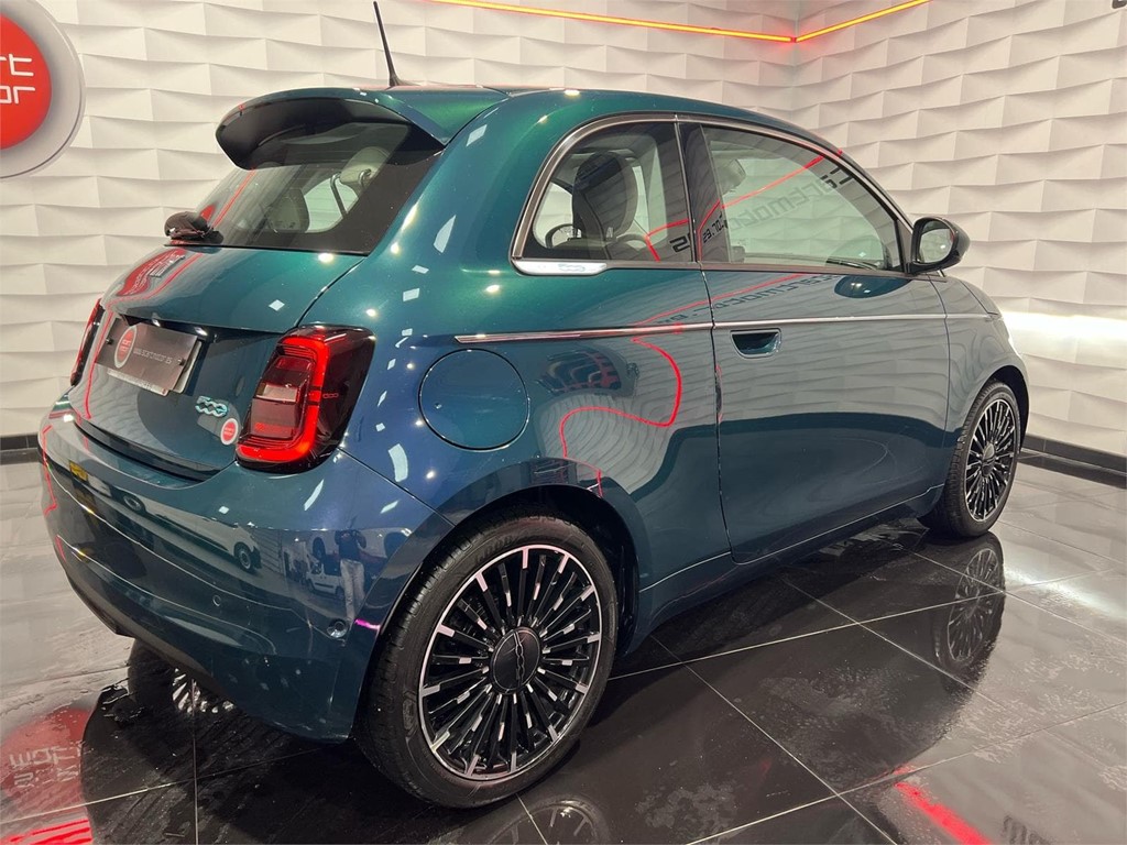 Foto 7 FIAT 500e LA PRIMA 118CV 320KM 