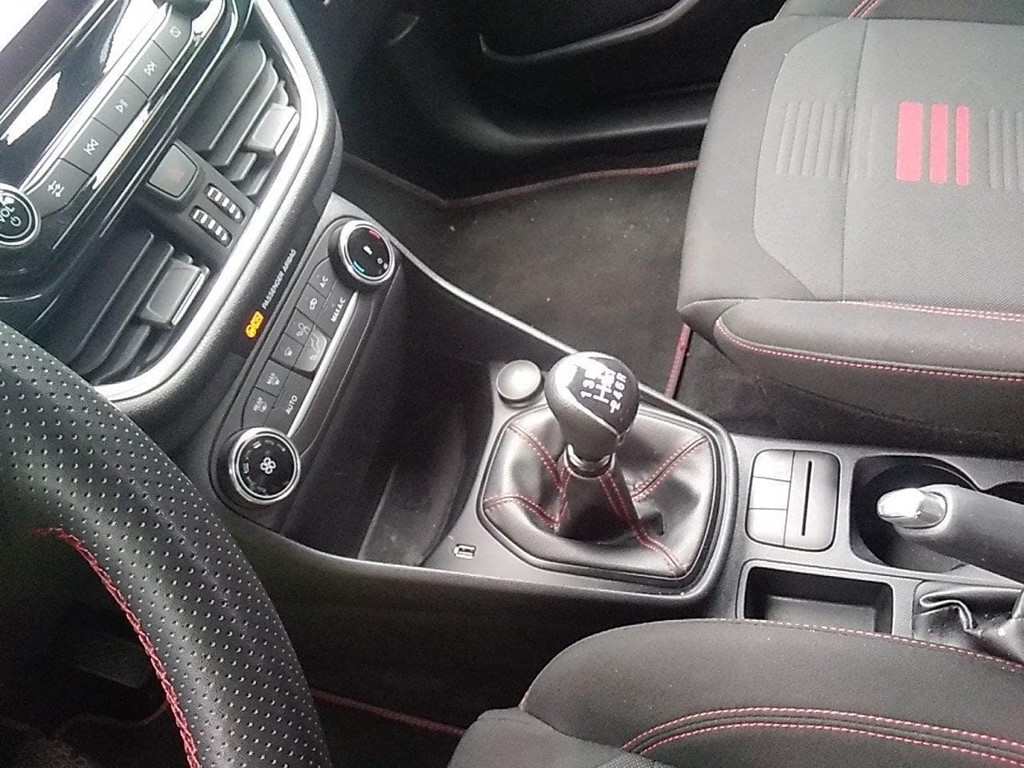 Foto 11 FORD FIESTA 1.0 ECOBOOST MHEV 125CV ST-LINE