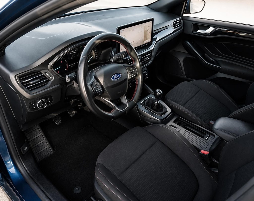 Foto 4 FORD FOCUS 1.0 Ecoboost MHEV 155cv ST-Line