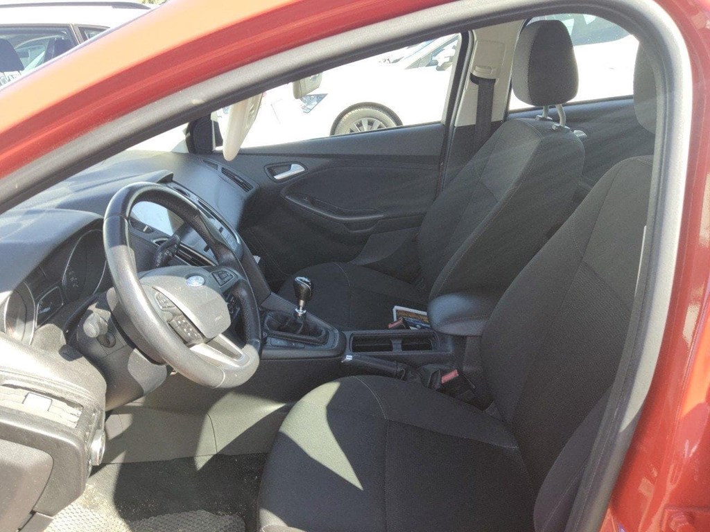 Foto 9 FORD FOCUS 1.5 TDCI 120CV TREND+