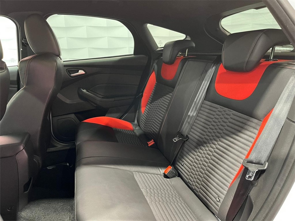 Foto 11 FORD FOCUS 2.0 EcoBoost ST 250cv
