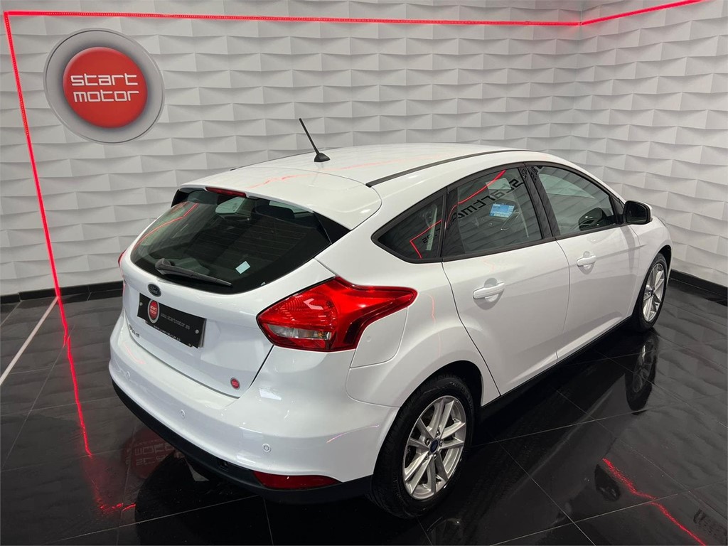 Foto 2 FORD FOCUS TREND 1.5 TDCI 120CV BUSINESS