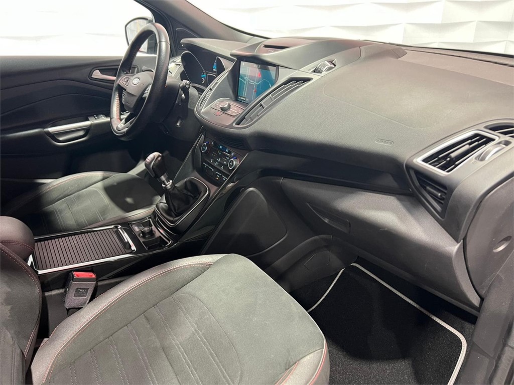 Foto 12 FORD KUGA 2.0 TDCI 4X2 ASS ST-LINE 150CV