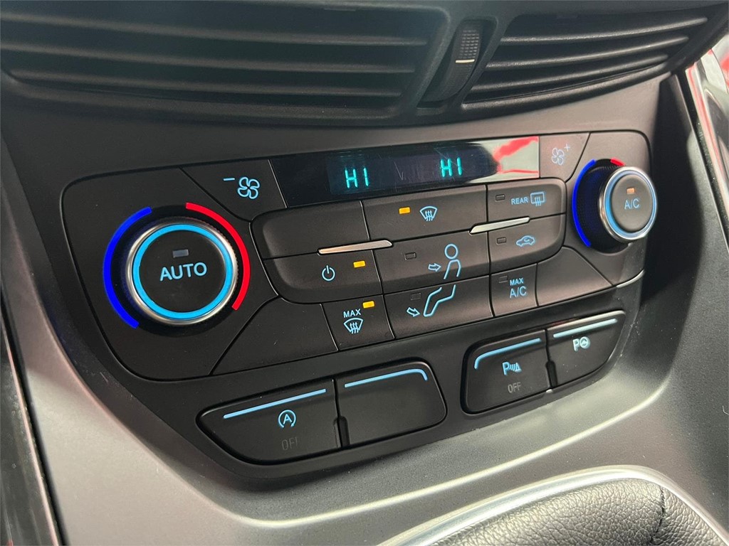 Foto 24 FORD KUGA 2.0 TDCI 4X2 ASS ST-LINE 150CV