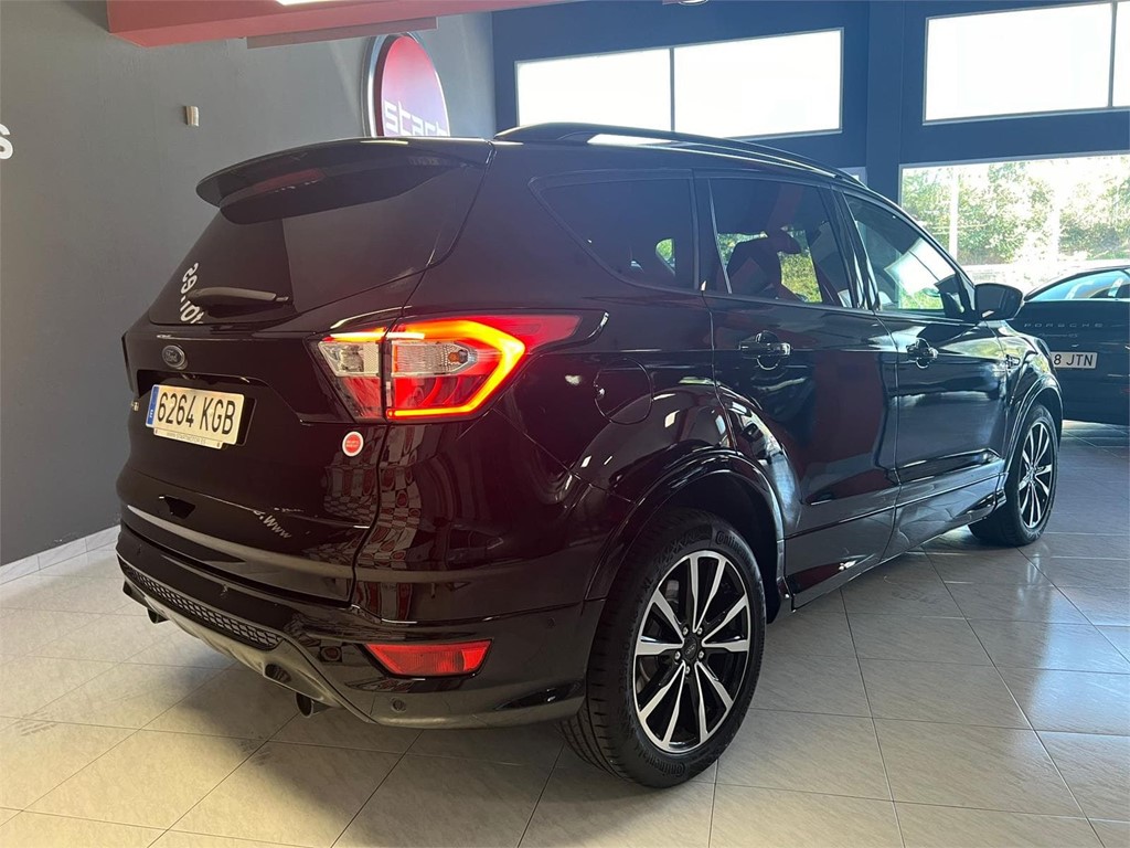 Foto 4 FORD KUGA 2.0 TDCI 4x2 ST-LINE 150CV