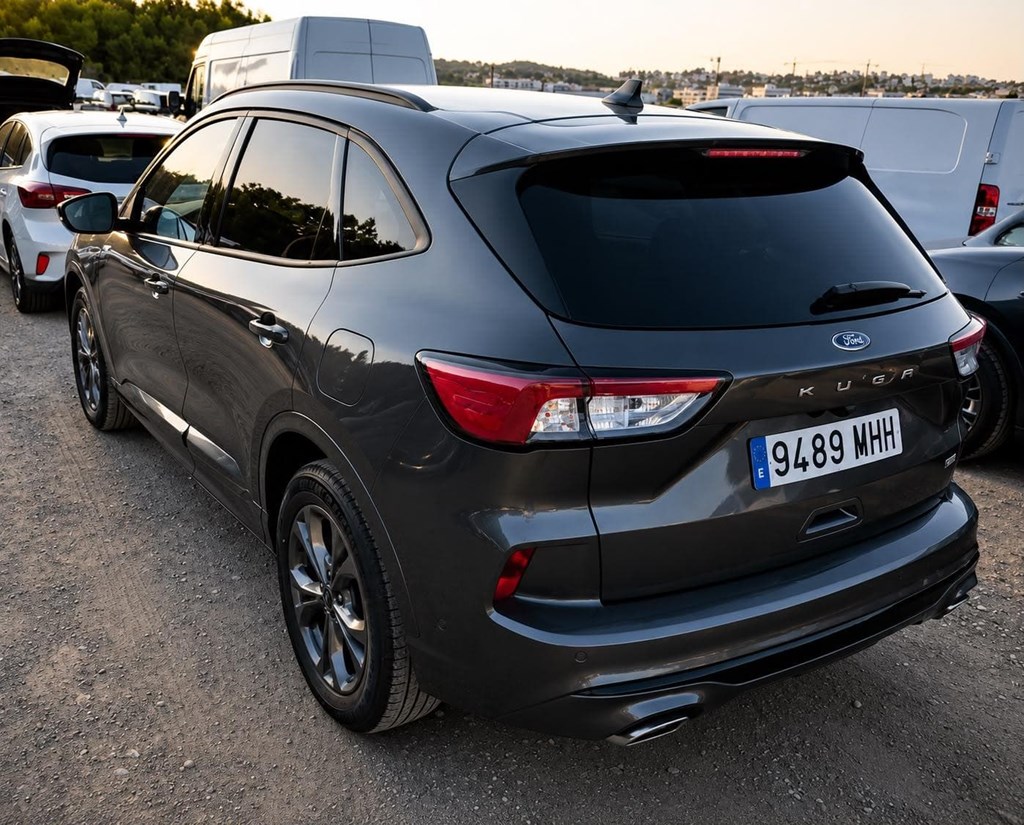 Foto 4 FORD KUGA ST-LINW 1.5T EcoBOOST 150CV