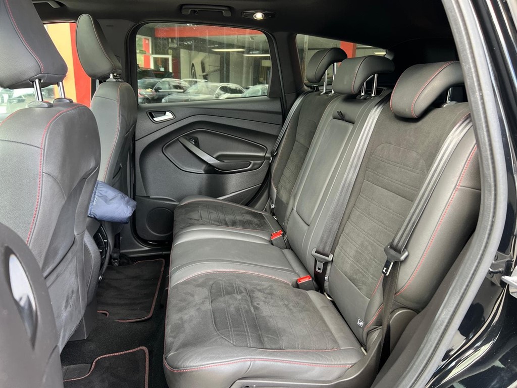 Foto 5 FORD KUGA TDCi 120cv 4x2 A-S-S ST-Line 