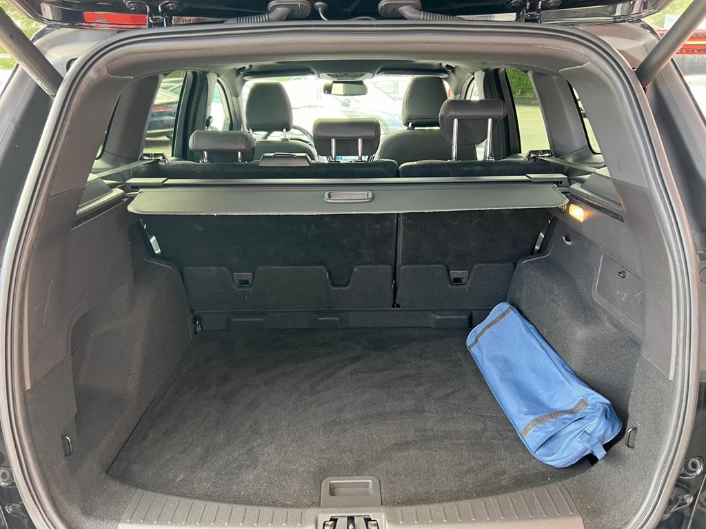 Foto 9 FORD KUGA TDCi 120cv 4x2 A-S-S ST-Line 
