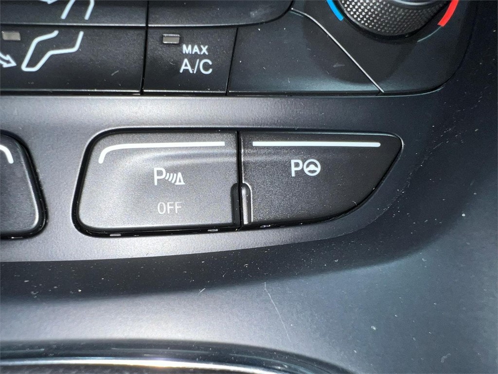 Foto 15 FORD KUGA  TDCI 4X2 ASS ST-LINE 