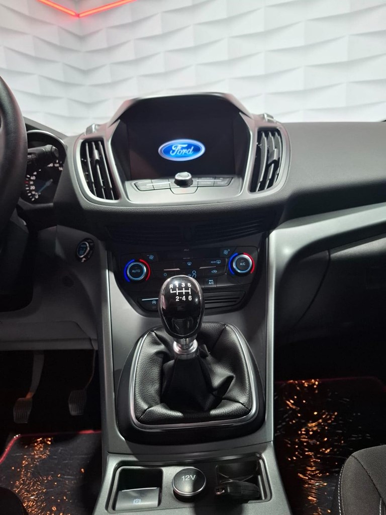 Foto 14 FORD KUGA TREND + 1.5 ECOBOOST 120CV MT6