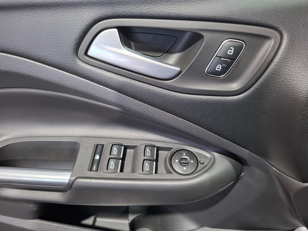 Foto 15 FORD KUGA TREND + 1.5 ECOBOOST 120CV MT6