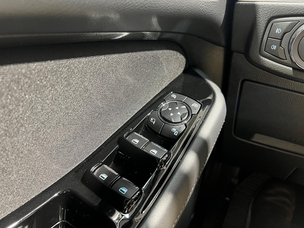 Foto 28 FORD S-MAX TITANIUM 2.0 ECOBLUE 150CV
