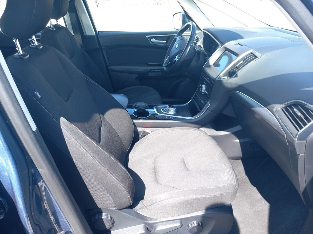 Foto 2 FORD S-MAX TITANIUM 2.0 ECOBLUE 150CV