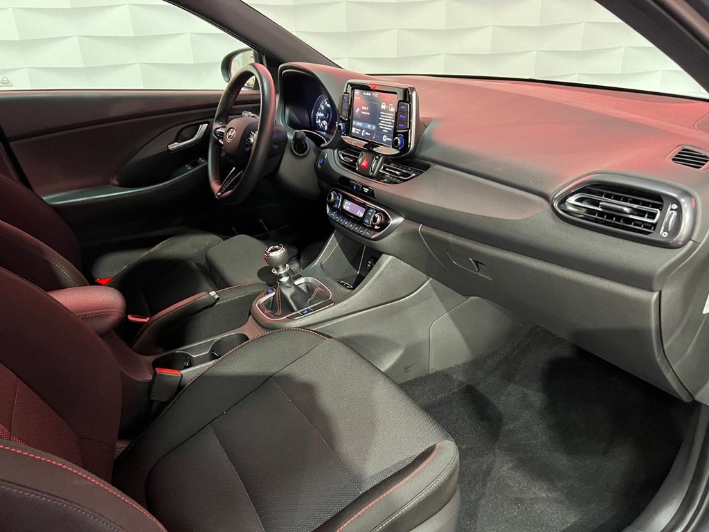Foto 12 HYUNDAI I30 1.5 TGDI 48V N-LINE FASTBACK