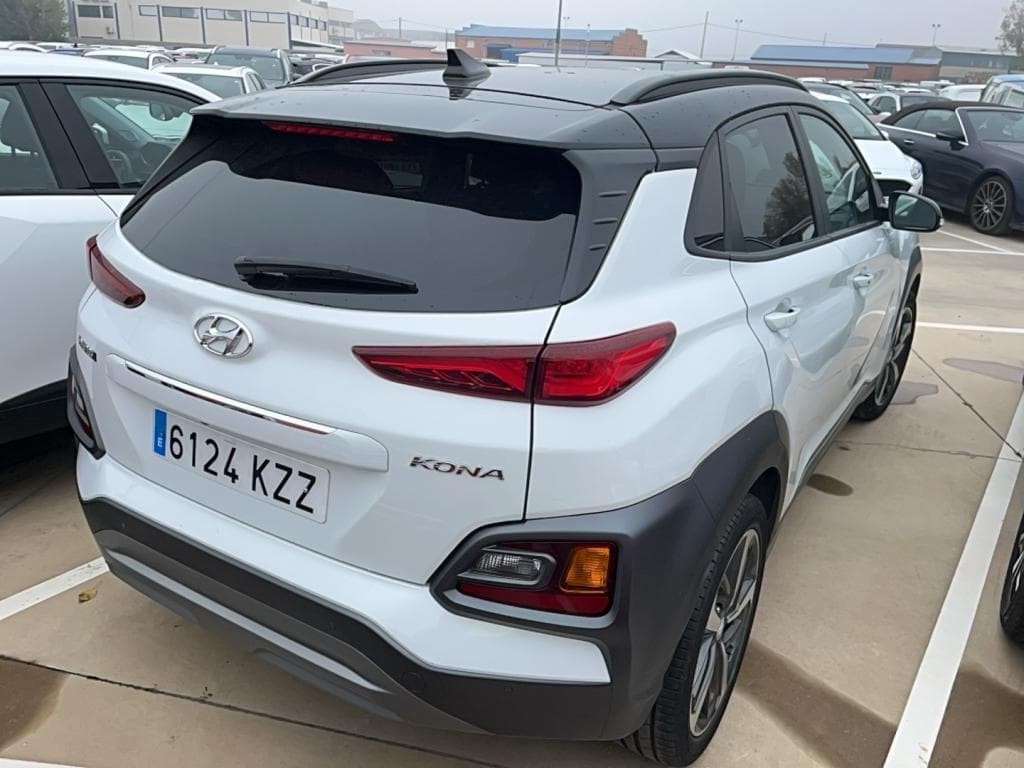 Foto 2 HYUNDAI KONA TGDI 1.0 120CV 4X2 XLE