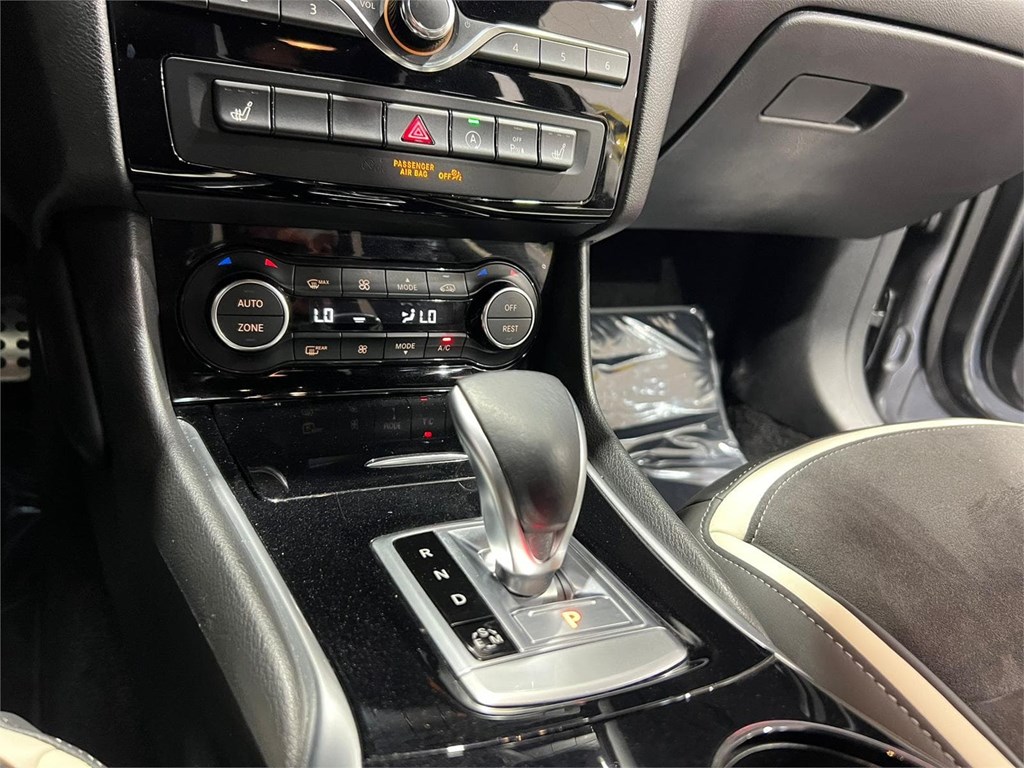 Foto 20 INFINITI Q30S 2.2D 170CV