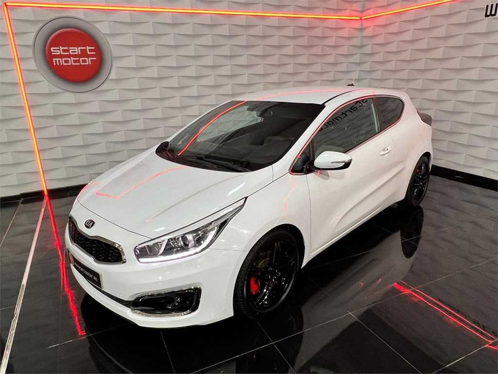 Foto 2 KIA CEED 1.6 136CV