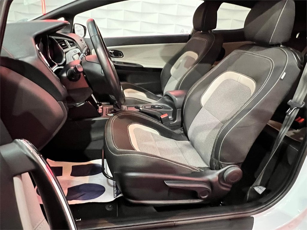 Foto 5 KIA CEED 1.6 136CV