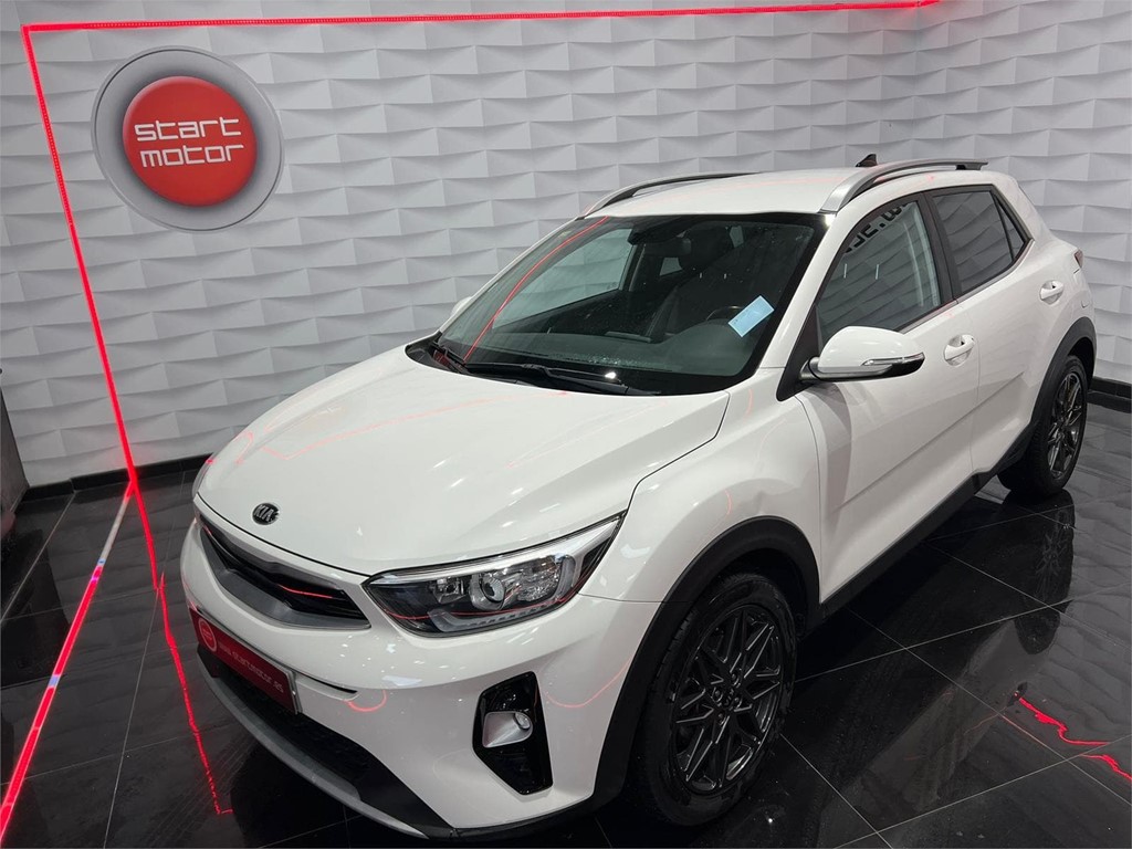 Foto 3 KIA STONIC 1.0 T-GDI 100CV BLACK EDITION
