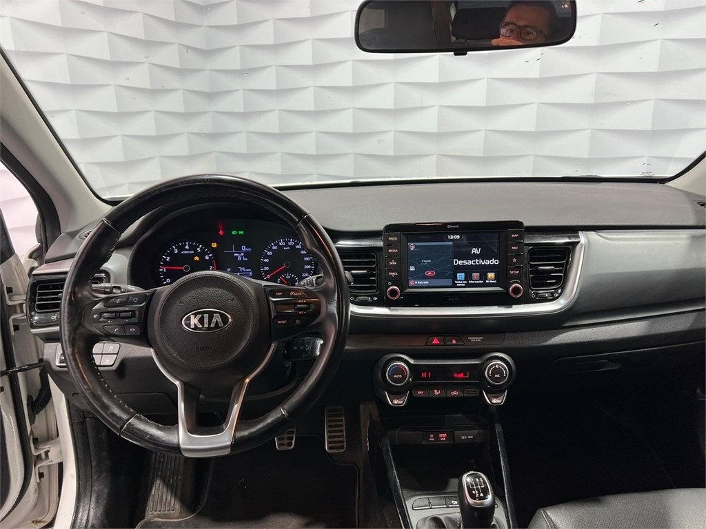 Foto 4 KIA STONIC 1.0 T-GDI 100CV BLACK EDITION