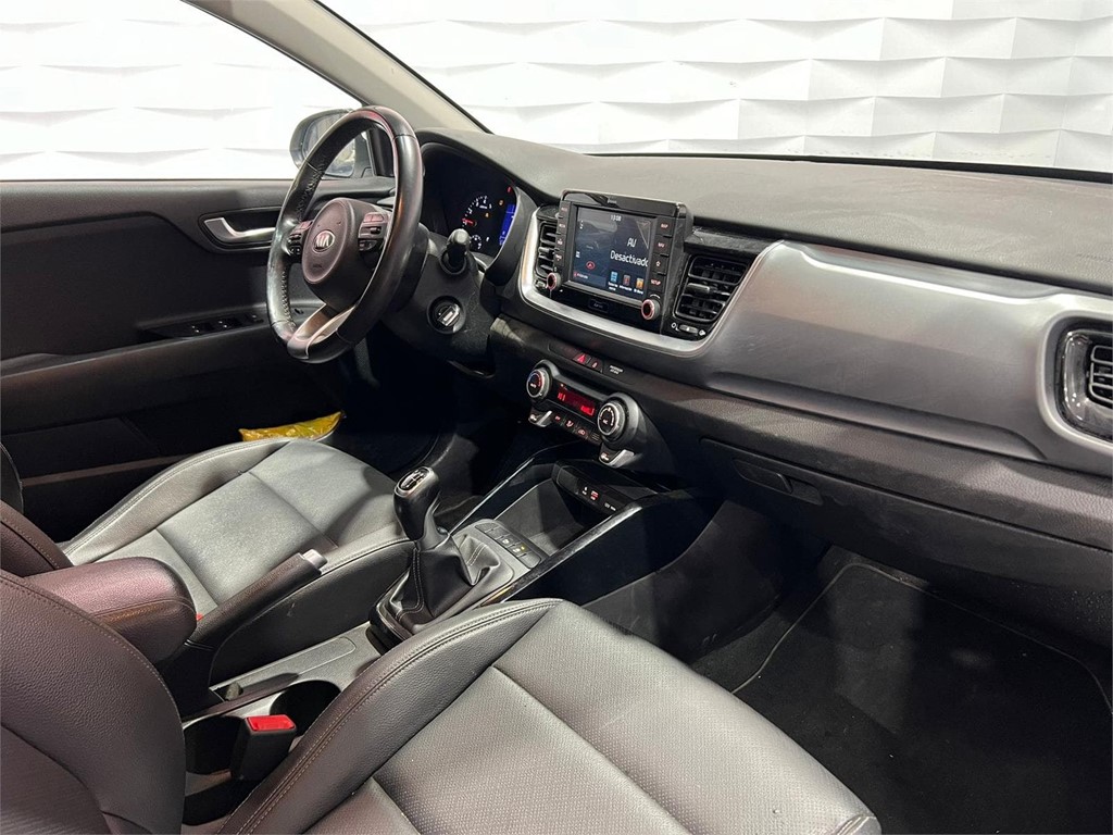 Foto 6 KIA STONIC 1.0 T-GDI 100CV BLACK EDITION