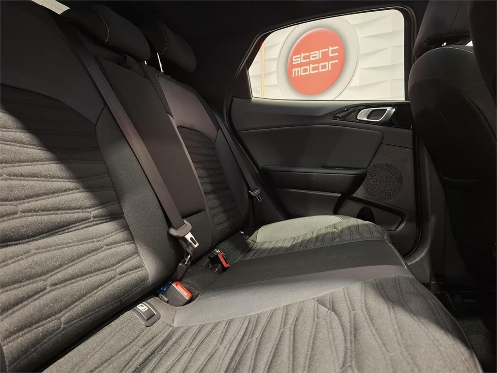 Foto 14 KIA XCEED DRIVE 1.5 T-GDI 160CV