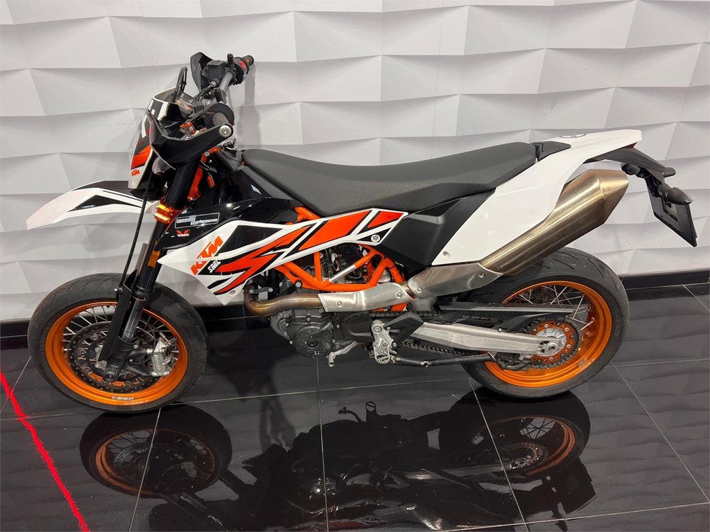 Foto 1 KTM 690 SMC R