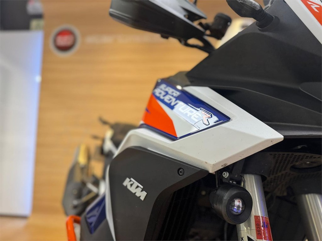 Foto 3 KTM SUPER ADVENTURE R 1290
