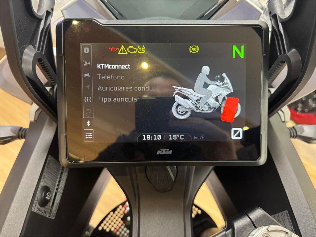 Foto 9 KTM SUPER ADVENTURE R 1290