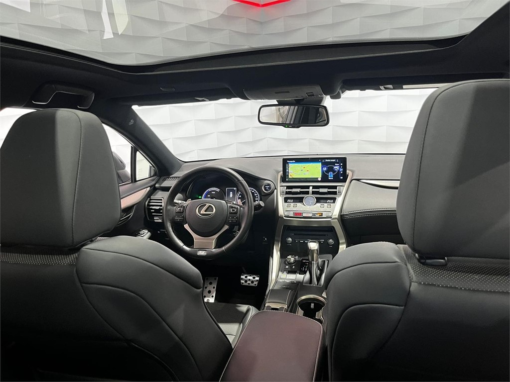 Foto 12 LEXUS NX 2.5 300h F Sport Panoramico 4WD 