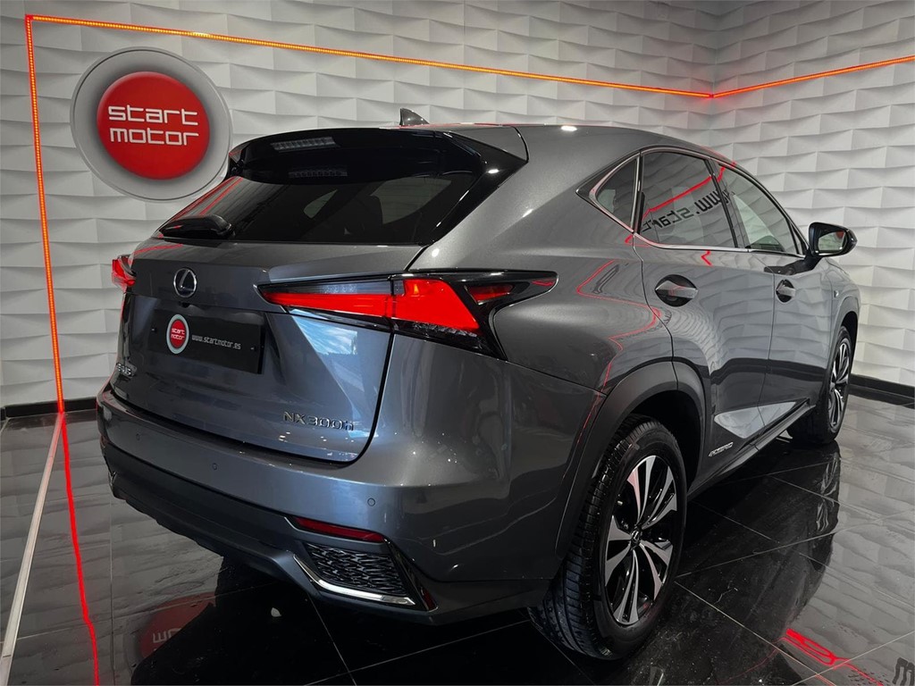 Foto 5 LEXUS NX 2.5 300h F Sport Panoramico 4WD 