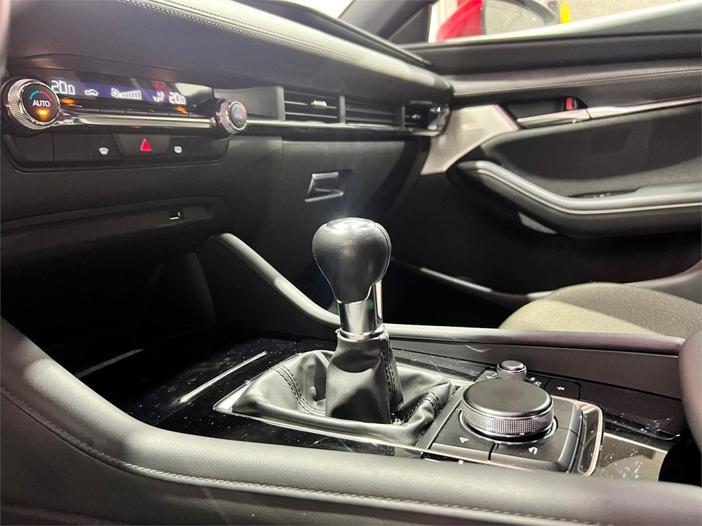 Foto 14 MAZDA 3  2.0 122CV HEV