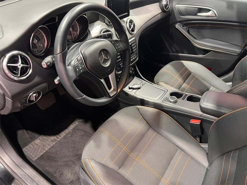 Foto 7 MERCEDES BENZ CLA 220 DI 170CV