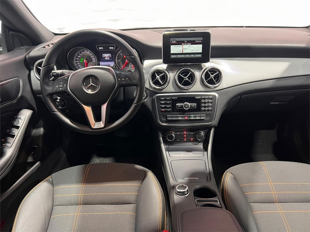 Foto 8 MERCEDES BENZ CLA 220 DI 170CV