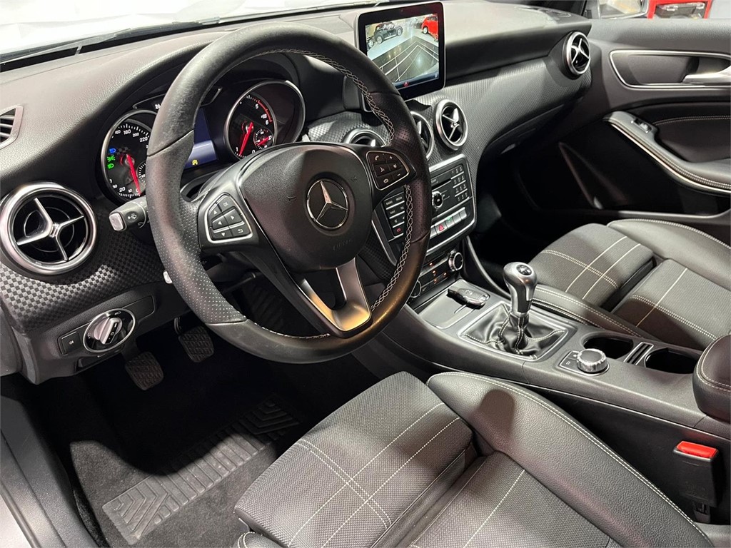 Foto 10 MERCEDES BENZ CLASE A 200 D STYLE