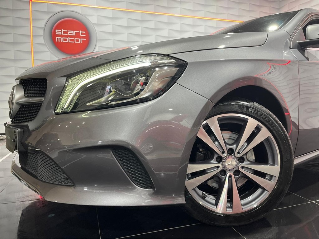 Foto 2 MERCEDES BENZ CLASE A 200 D STYLE