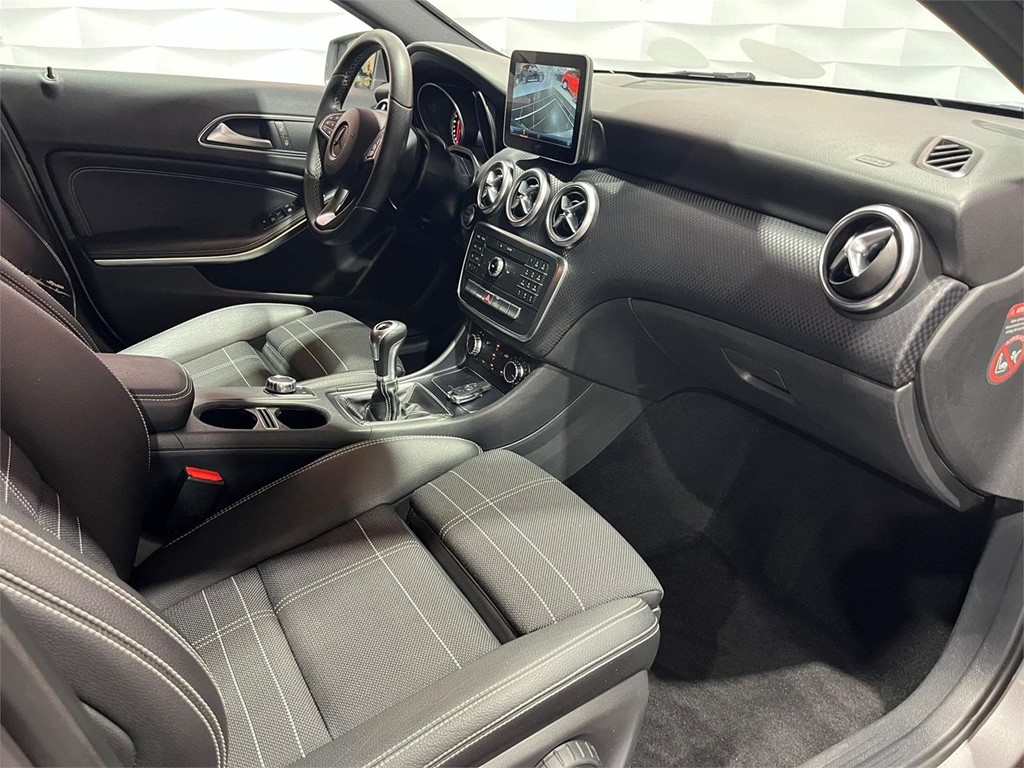 Foto 9 MERCEDES BENZ CLASE A 200 D STYLE