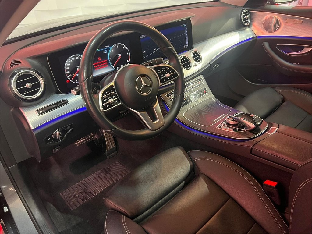 Foto 10 MERCEDES BENZ CLASE E 220D 2.0 194CV AMG