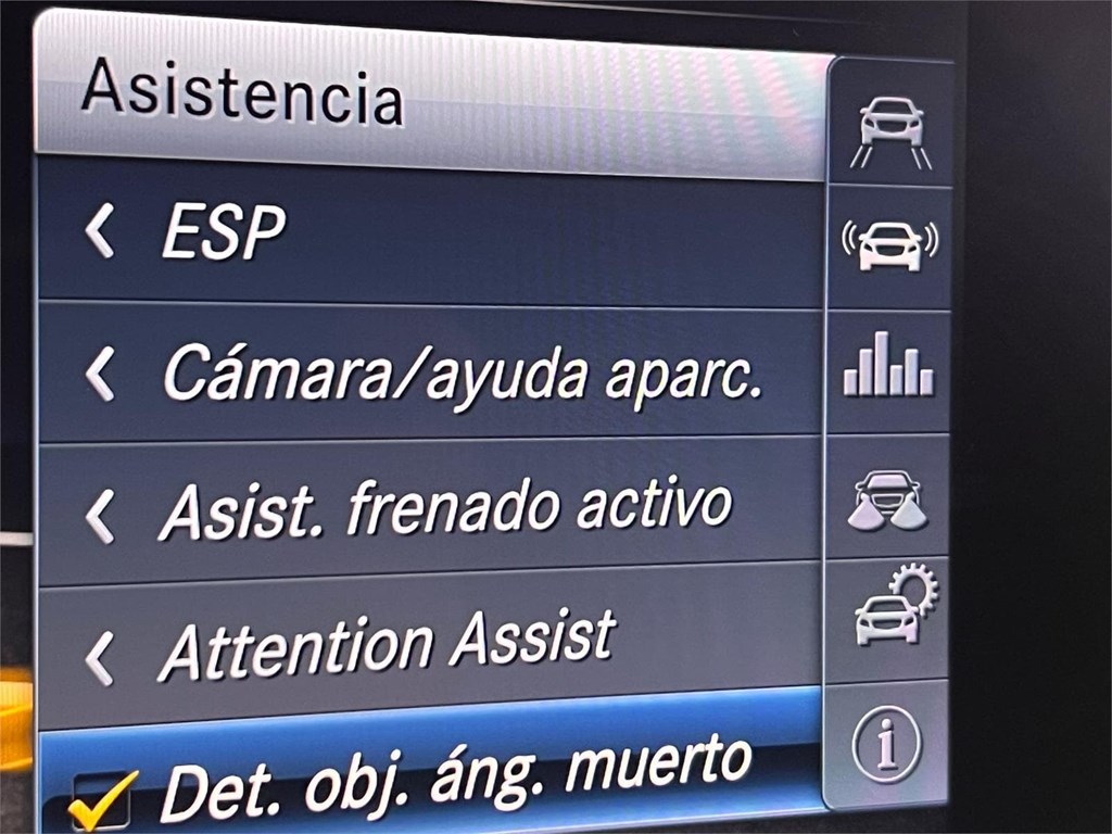 Foto 17 MERCEDES BENZ CLASE E 220D 2.0 194CV AMG