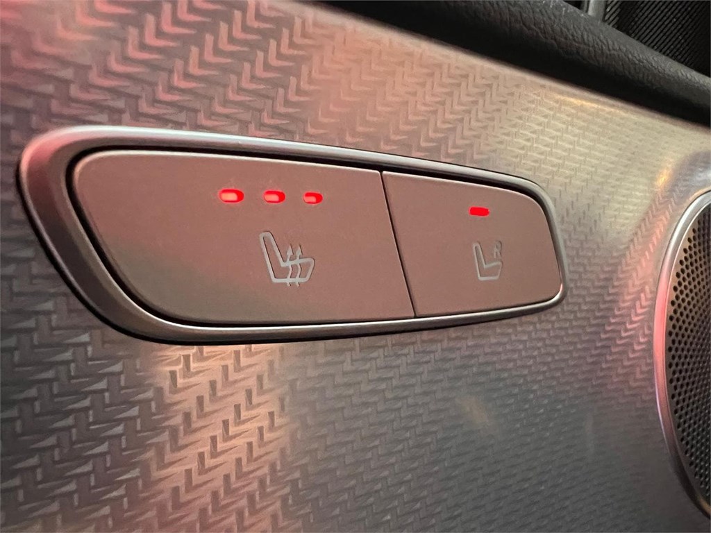 Foto 24 MERCEDES BENZ CLASE E 220D 2.0 194CV AMG