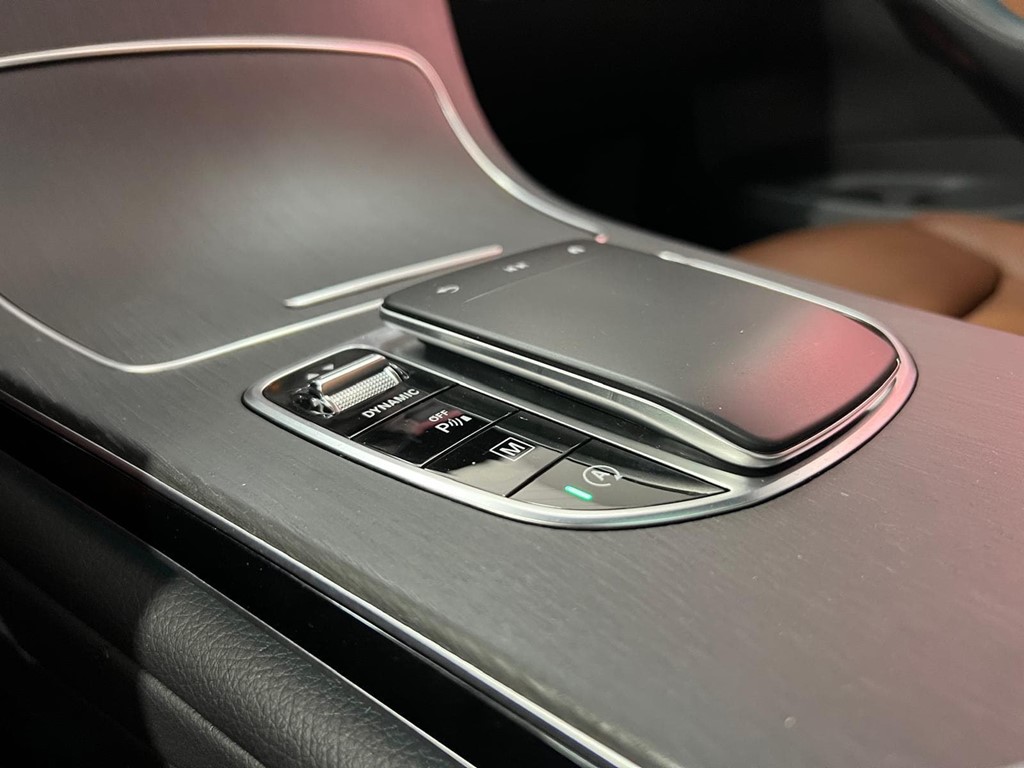 Foto 17 MERCEDES-BENZ CLASE GLC 300d 4MATIC 2.0 AMG LINE 245CV AT9
