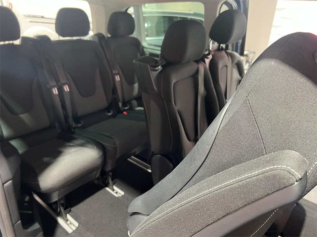 Foto 5 MERCEDES BENZ CLASE V 220D LARGA