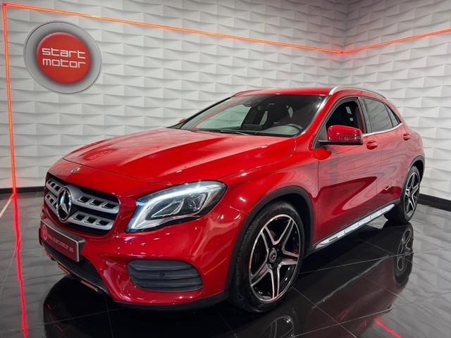 MERCEDES BENZ GLA 200D AMG LINE 