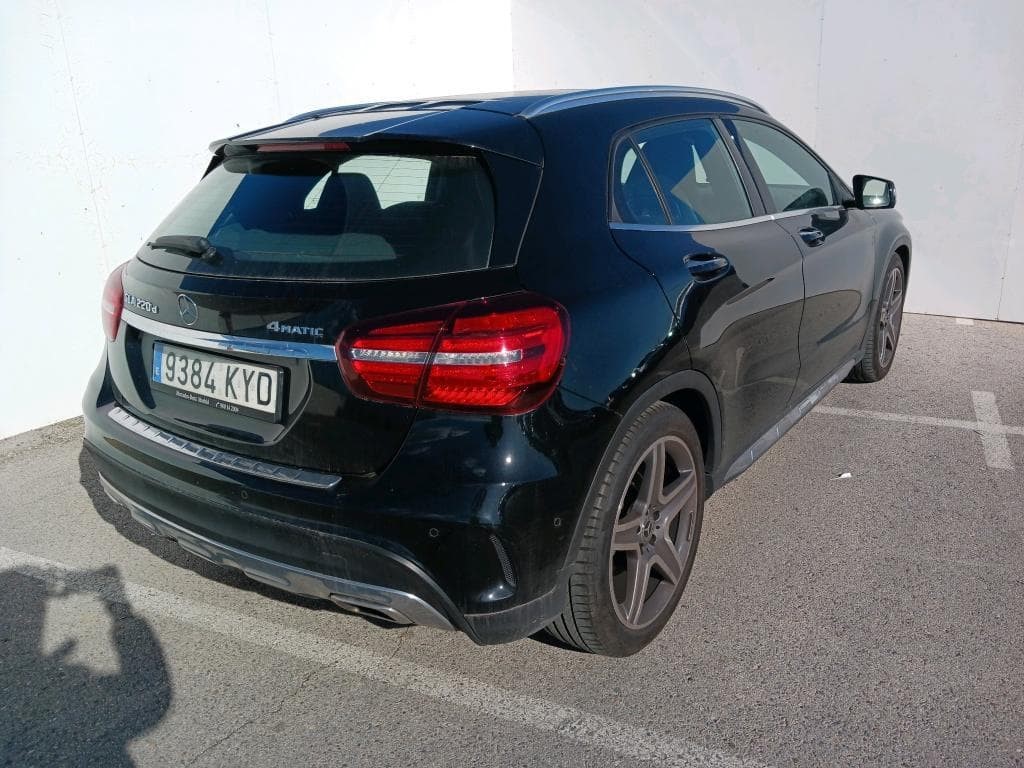 Foto 2 MERCEDES BENZ GLA 220 CDI 2.1 170CV AMG LINE AT7