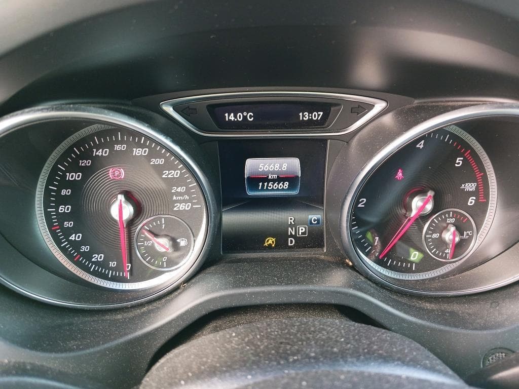 Foto 6 MERCEDES BENZ GLA 220 CDI 2.1 170CV AMG LINE AT7