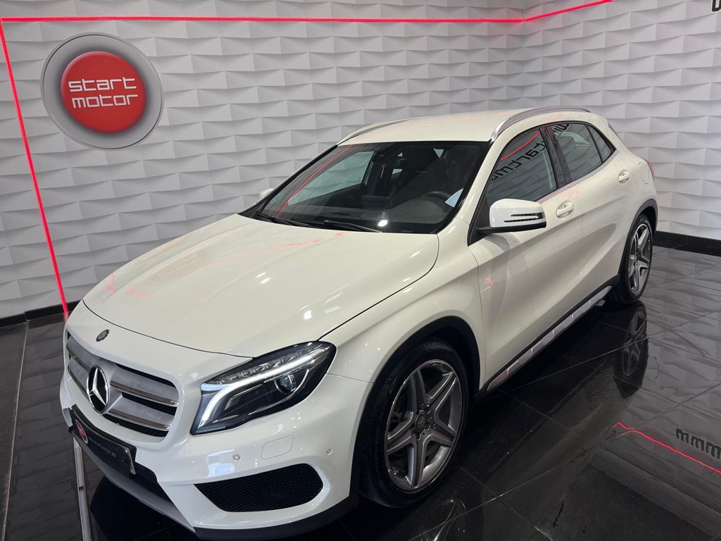 Foto 2 MERCEDES BENZ GLA 220D AMG LINE