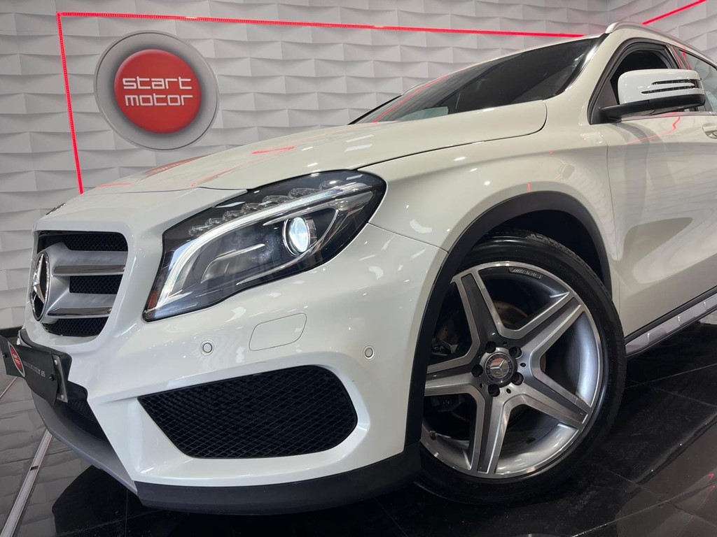 Foto 4 MERCEDES BENZ GLA 220D AMG LINE